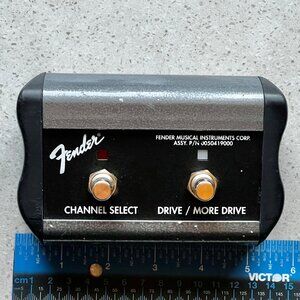 Fender 2-Button Footswitch Pedal For Channel Select & Drive 0050419000